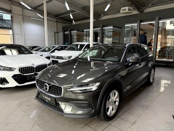 VOLVO V60 CC