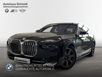 BMW i7