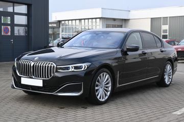 BMW 740