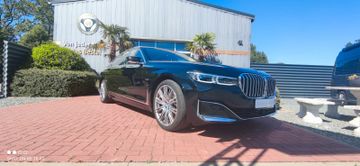 BMW 745