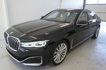 BMW 750