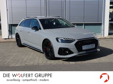 AUDI RS4