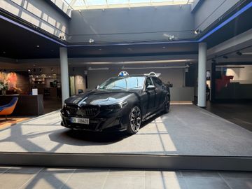 BMW 550