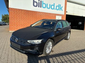 VW Passat Variant