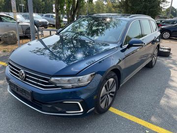 VW Passat Variant