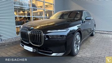 BMW i7