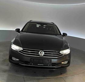 VW Passat Variant
