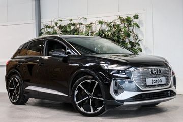 AUDI Q4