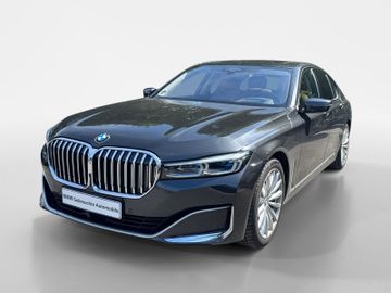 BMW 740