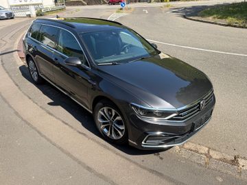 VW Passat Variant