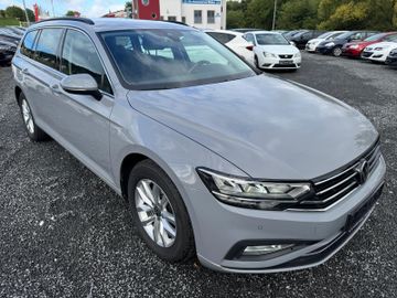 VW Passat Variant