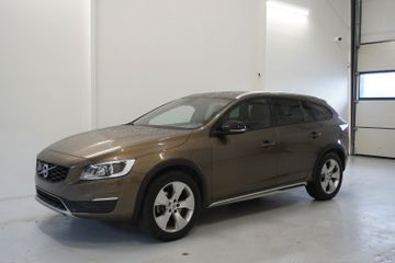 VOLVO V60 CC