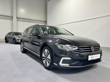 VW Passat Variant