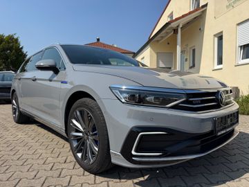 VW Passat Variant