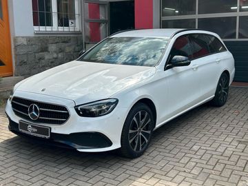 MB E 300