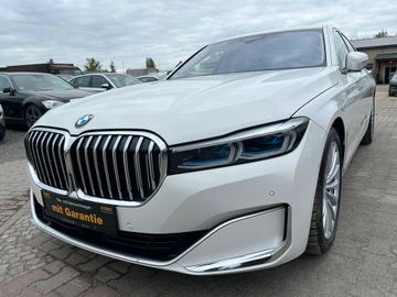 BMW 750