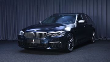 BMW M550