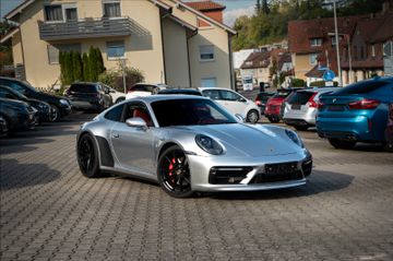 PORSCHE 992