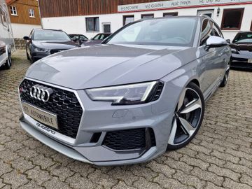 AUDI RS4