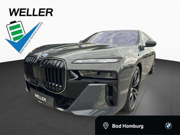 BMW i7