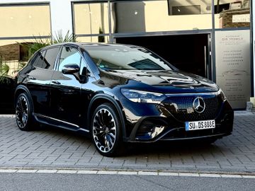 MB EQE SUV