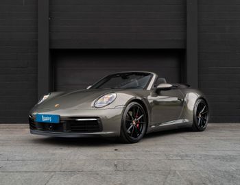 PORSCHE 992