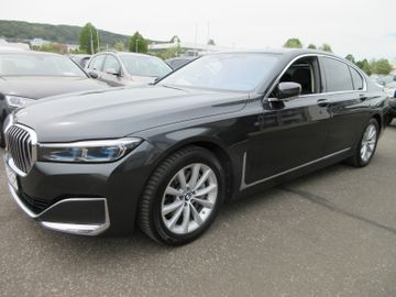 BMW 730