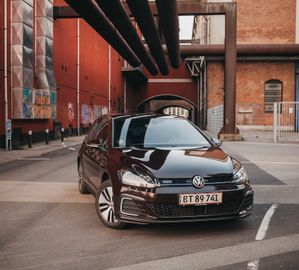 VW Golf