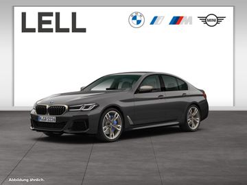 BMW M550