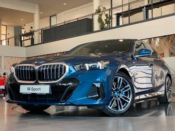 BMW 550