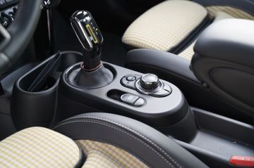 MINI COOPER SE
