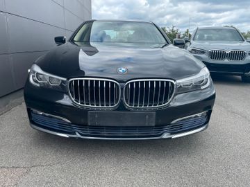 BMW 730