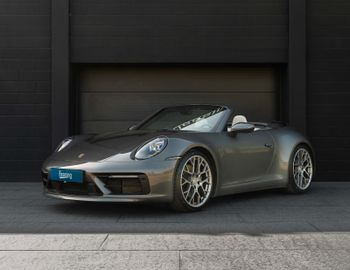 PORSCHE 992