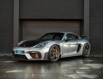 PORSCHE Cayman