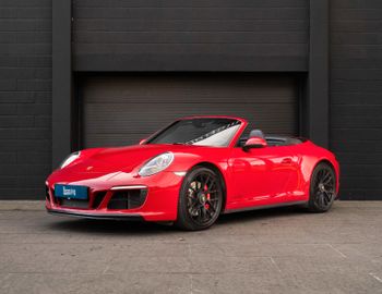 PORSCHE 991