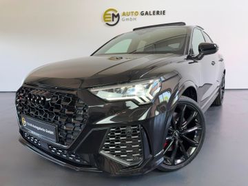 AUDI RSQ3