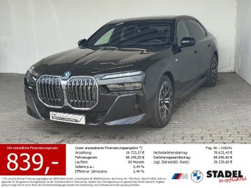 BMW i7