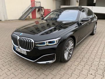 BMW 730