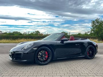 PORSCHE 991