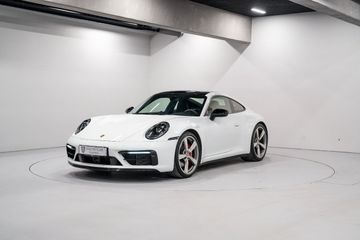 PORSCHE 992