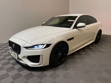JAGUAR XE