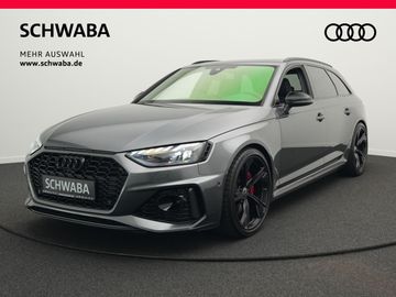AUDI RS4