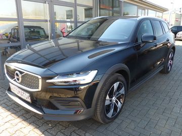 VOLVO V60 CC