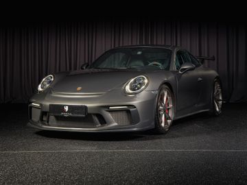 PORSCHE 991
