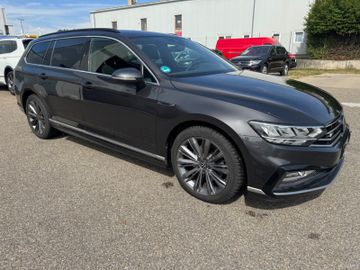 VW Passat Variant