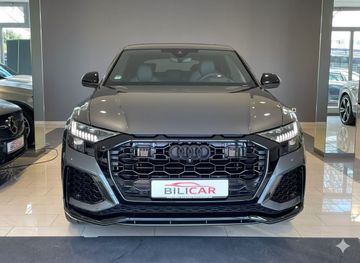 AUDI RSQ8