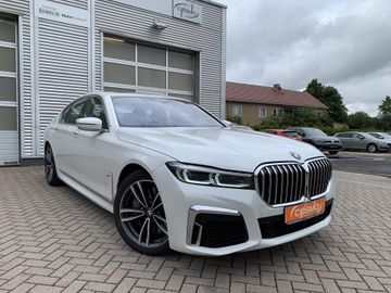 BMW 740