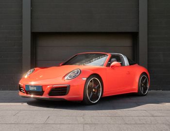 PORSCHE 991