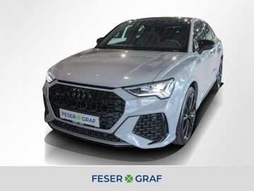 AUDI RSQ3