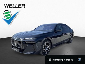 BMW i7